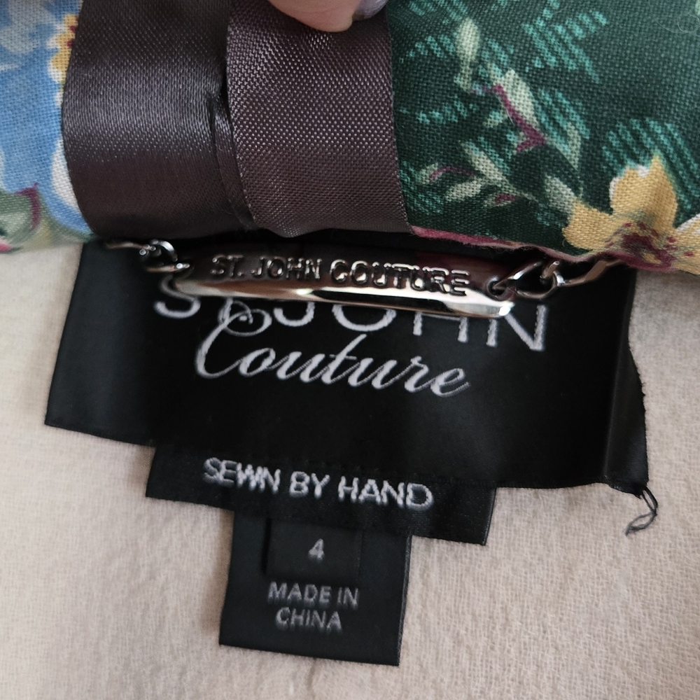 St. John Couture• Vintage Wool Elegant Cream Women's Blazer & Dress Set. Sz 4/6 - Picture 15 of 16